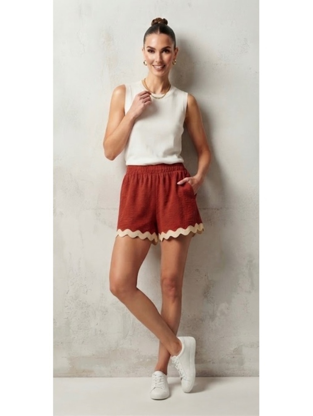 Entro Brick Red Scalloped Hem Shorts
